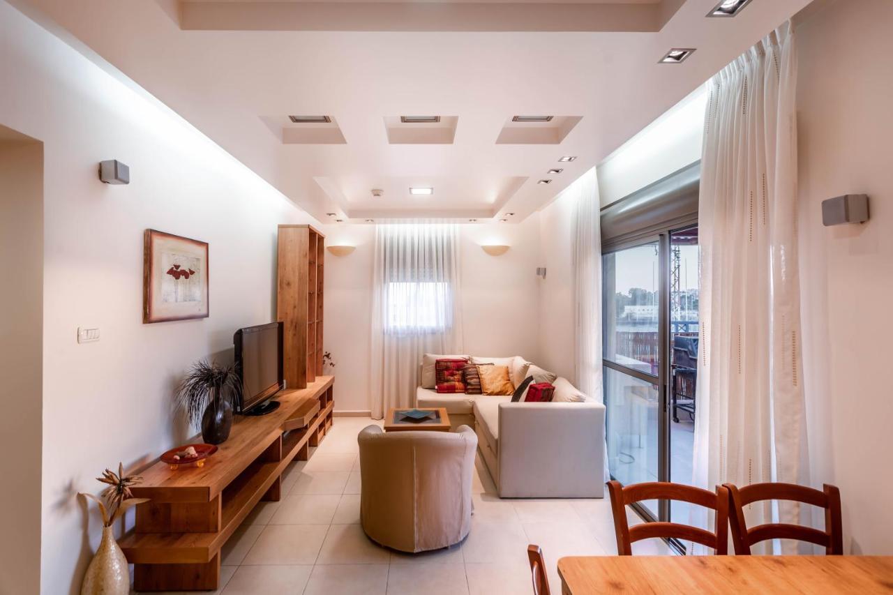 Almogim Suites Eilat Hotel (Adults Only) Екстер'єр фото