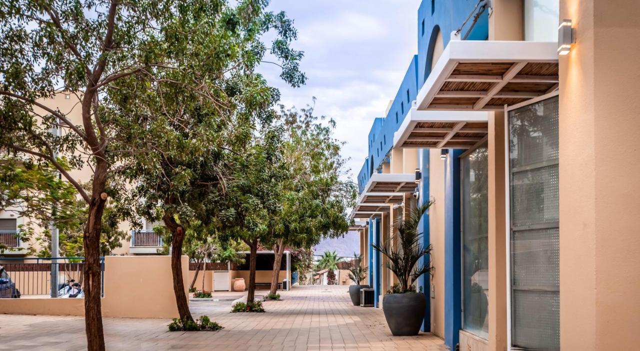 Almogim Suites Eilat Hotel (Adults Only) Екстер'єр фото